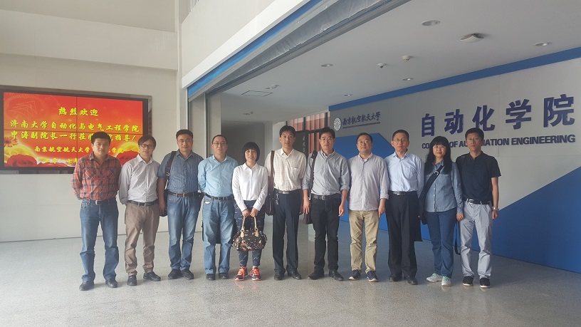 2017-5-11-济南大学自动化与电气工程51吃瓜申涛副院长一行来院交流 (1).jpg